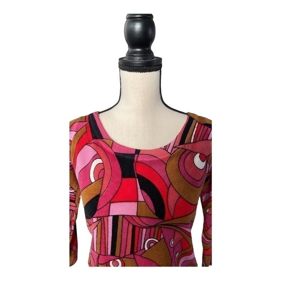 𝅺♥️PIERRE Cardin♥️3/4 sleeve sweater size (Small) - Picture 4 of 8